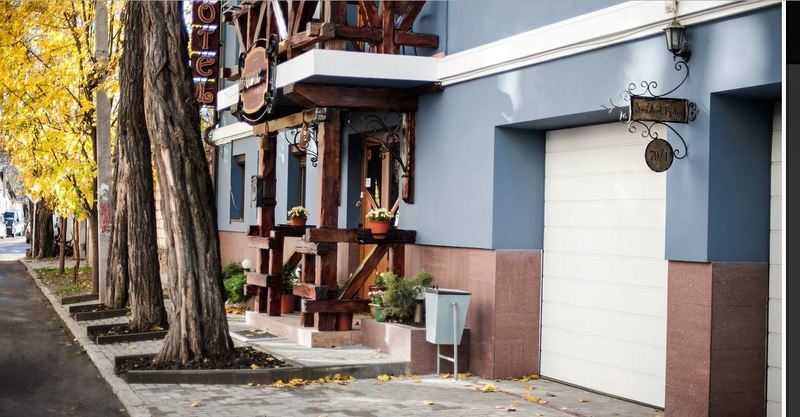 Art-Rustic Boutique Hotel Chisinau Exterior photo