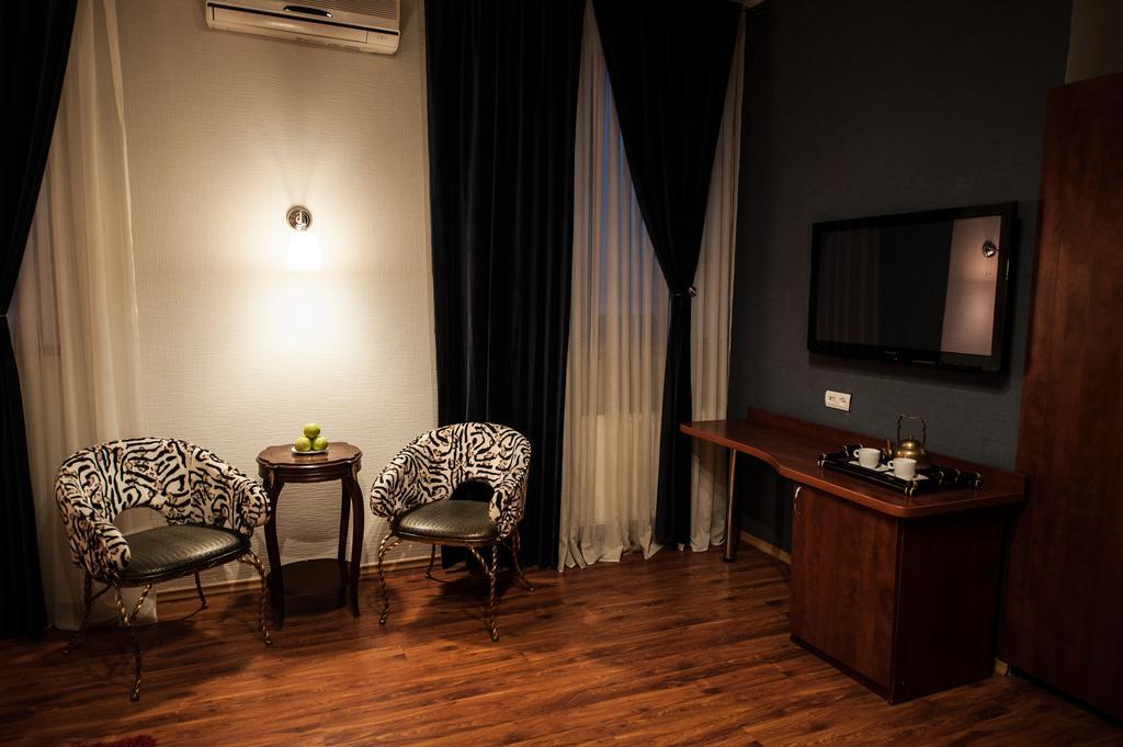 Art-Rustic Boutique Hotel Chisinau Exterior photo