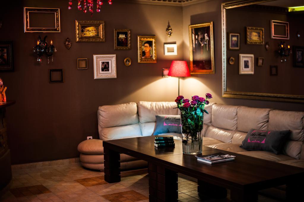 Art-Rustic Boutique Hotel Chisinau Exterior photo